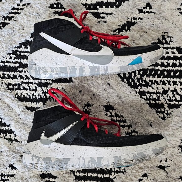 Nike Kevin Durant No. 7 Youth Basketball Shoes Size 6.5 - Picture 1 of 9